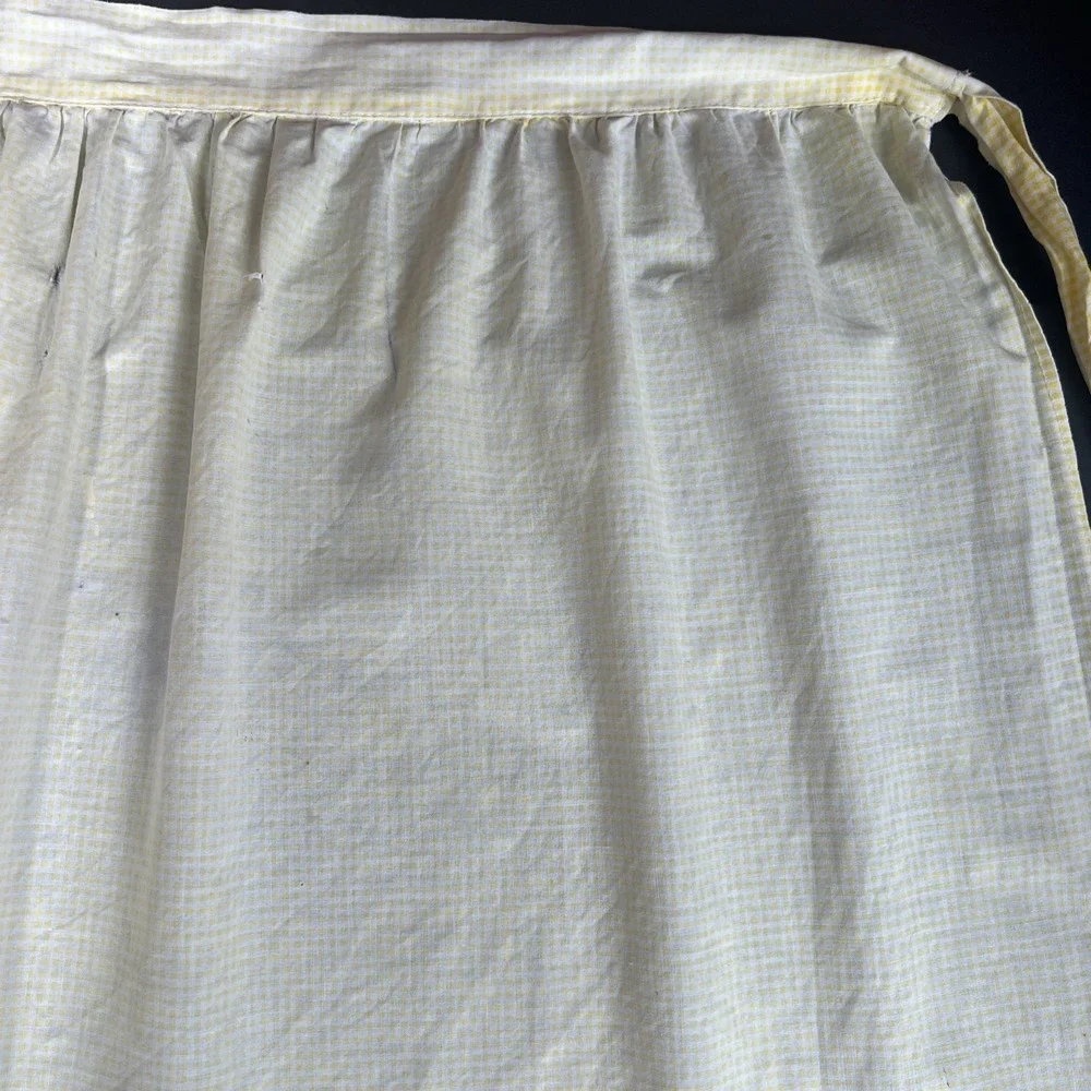 VTG Yellow Gingham Half Apron Floral Mid Century Cottage Farmhouse Primitive